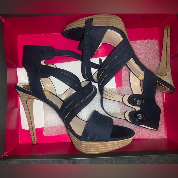 Vince Camuto Shoes - Vince Camuto 3inch Heel Sandal